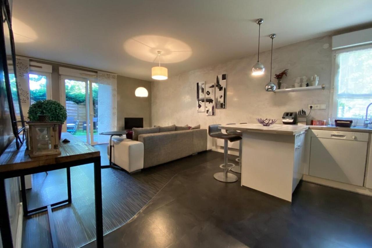 Bel Appartement Proche Tours Centre Bretonneau La Riche Exterior foto